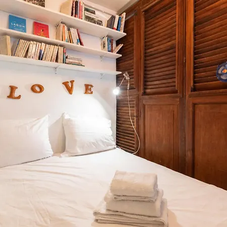 Guestready - Charming For 2 In Paris.